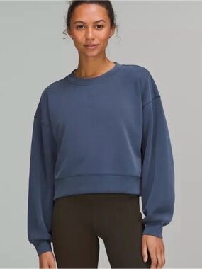 Lululemon Softstreme Perfectly Oversized Cropped Crew - Blue - Size 2